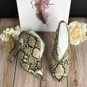 Jessica Simpson Snake Print Leather Shooties 8M
